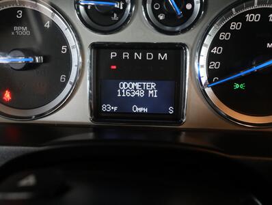 2010 Cadillac Escalade Luxury AWD   - Photo 40 - Addison, IL 60101