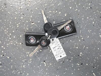 2010 Cadillac Escalade Luxury AWD   - Photo 49 - Addison, IL 60101