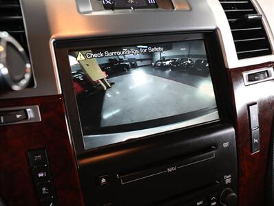 2010 Cadillac Escalade Luxury AWD   - Photo 35 - Addison, IL 60101