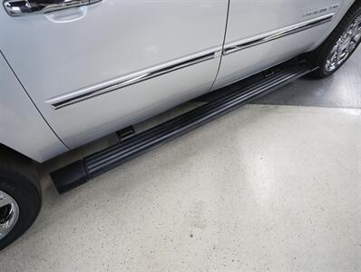 2013 Cadillac Escalade EXT Premium - Photo 18 - Addison, IL 60101