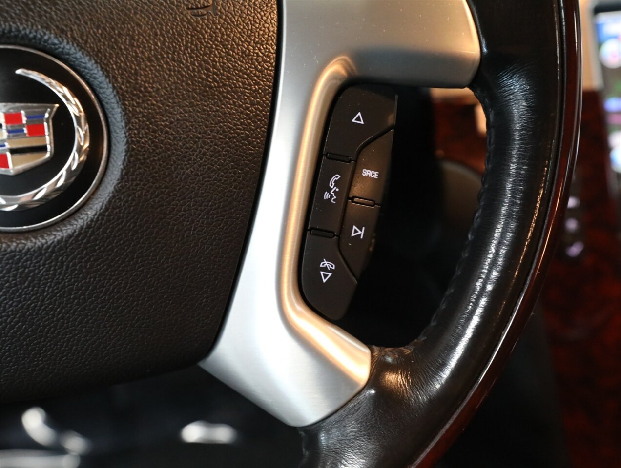 2013 Cadillac Escalade EXT Premium - Photo 40 - Addison, IL 60101