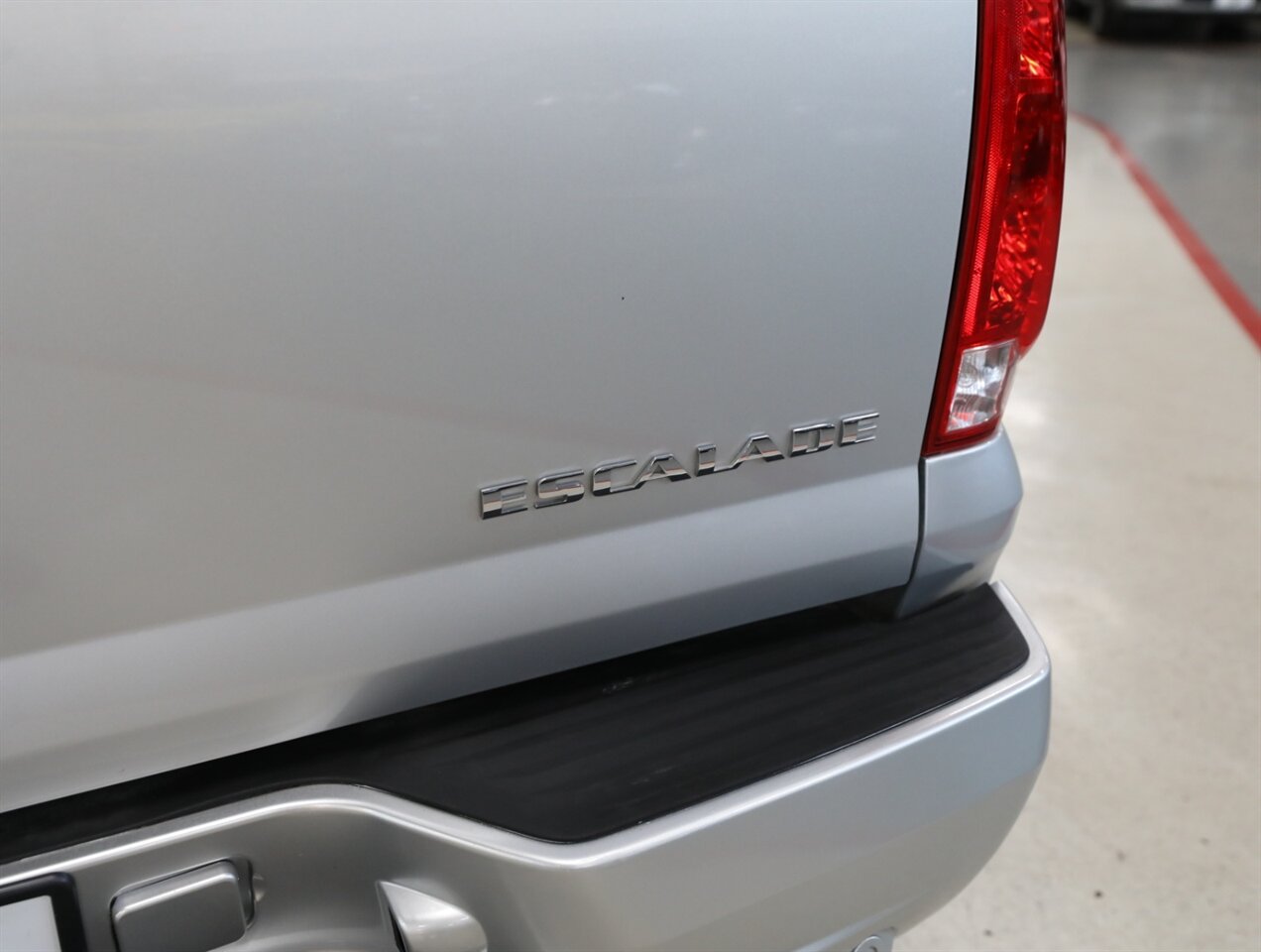 2013 Cadillac Escalade EXT Premium - Photo 12 - Addison, IL 60101