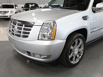 2013 Cadillac Escalade EXT Premium - Photo 3 - Addison, IL 60101