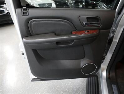 2013 Cadillac Escalade EXT Premium - Photo 25 - Addison, IL 60101