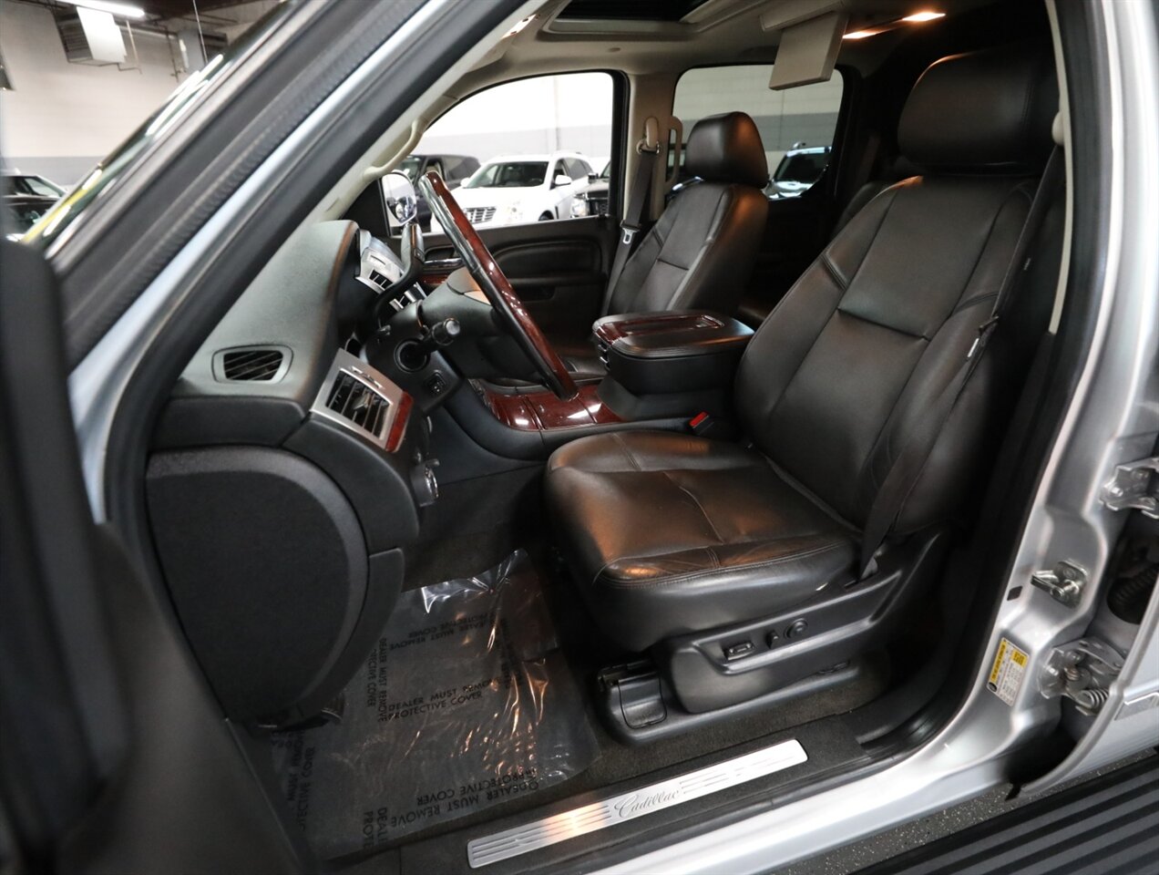 2013 Cadillac Escalade EXT Premium - Photo 33 - Addison, IL 60101