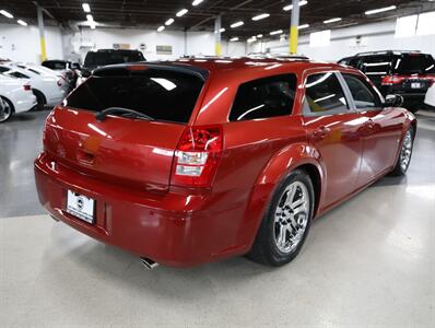 2005 Dodge Magnum RT   - Photo 10 - Addison, IL 60101