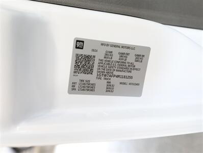 2024 GMC Savana 2500 Cargo Van - Photo 32 - Addison, IL 60101