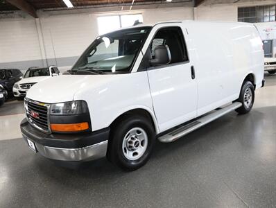 2024 GMC Savana 2500 Cargo Van - Photo 4 - Addison, IL 60101