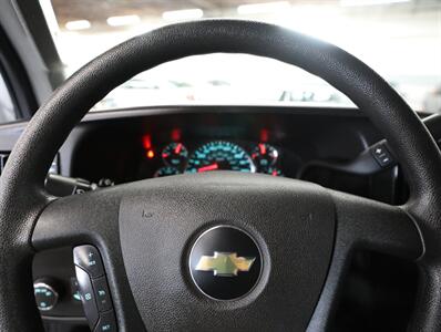 2024 GMC Savana 2500 Cargo Van - Photo 29 - Addison, IL 60101