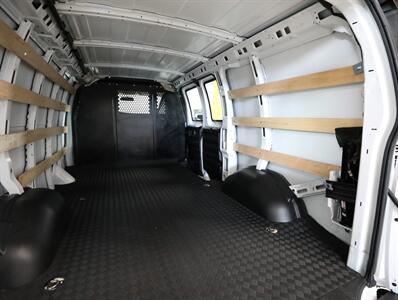 2024 GMC Savana 2500 Cargo Van - Photo 23 - Addison, IL 60101