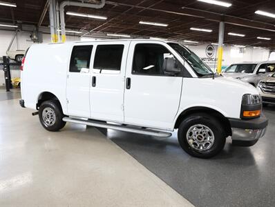 2024 GMC Savana 2500 Cargo Van - Photo 8 - Addison, IL 60101