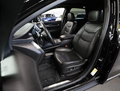2022 Cadillac XT5 Premium Luxury   - Photo 33 - Addison, IL 60101