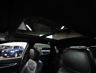 2022 Cadillac XT5 Premium Luxury   - Photo 35 - Addison, IL 60101