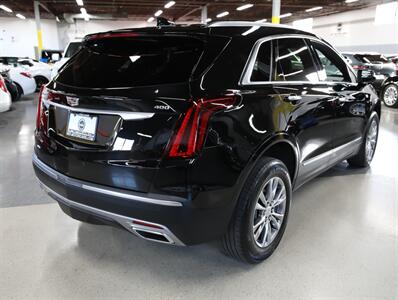 2022 Cadillac XT5 Premium Luxury   - Photo 9 - Addison, IL 60101