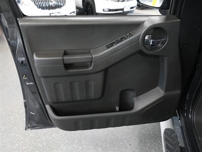 2015 Nissan Xterra PRO-4X   - Photo 27 - Addison, IL 60101