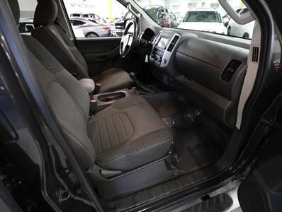 2015 Nissan Xterra PRO-4X   - Photo 17 - Addison, IL 60101