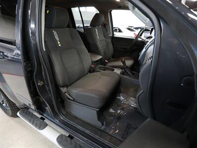 2015 Nissan Xterra PRO-4X   - Photo 18 - Addison, IL 60101