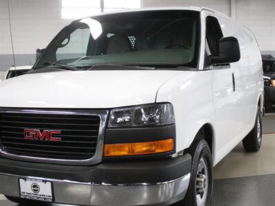 2014 GMC Savana 2500 Cargo Van   - Photo 5 - Addison, IL 60101