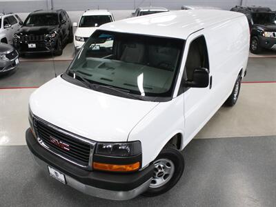 2014 GMC Savana 2500 Cargo Van   - Photo 2 - Addison, IL 60101