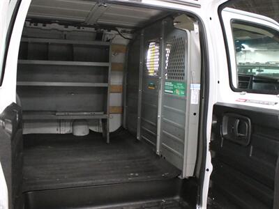 2014 GMC Savana 2500 Cargo Van   - Photo 21 - Addison, IL 60101