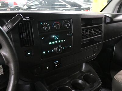 2014 GMC Savana 2500 Cargo Van   - Photo 28 - Addison, IL 60101