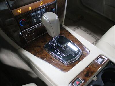 2008 Cadillac STS V6   - Photo 35 - Addison, IL 60101