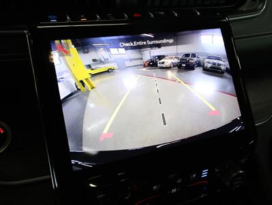 2022 Jeep Grand Cherokee Overland 4xe   - Photo 45 - Addison, IL 60101