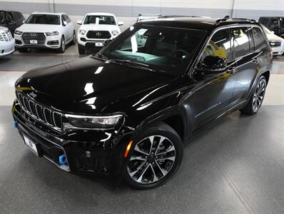 2022 Jeep Grand Cherokee Overland 4xe   - Photo 2 - Addison, IL 60101