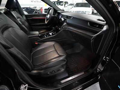 2022 Jeep Grand Cherokee Overland 4xe   - Photo 20 - Addison, IL 60101
