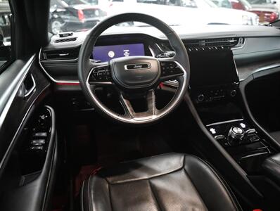 2022 Jeep Grand Cherokee Overland 4xe   - Photo 30 - Addison, IL 60101