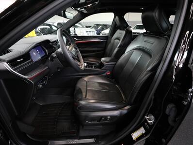 2022 Jeep Grand Cherokee Overland 4xe   - Photo 34 - Addison, IL 60101