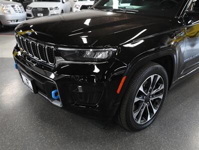2022 Jeep Grand Cherokee Overland 4xe   - Photo 3 - Addison, IL 60101