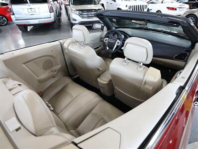 2013 Chrysler 200 Limited - Photo 16 - Addison, IL 60101