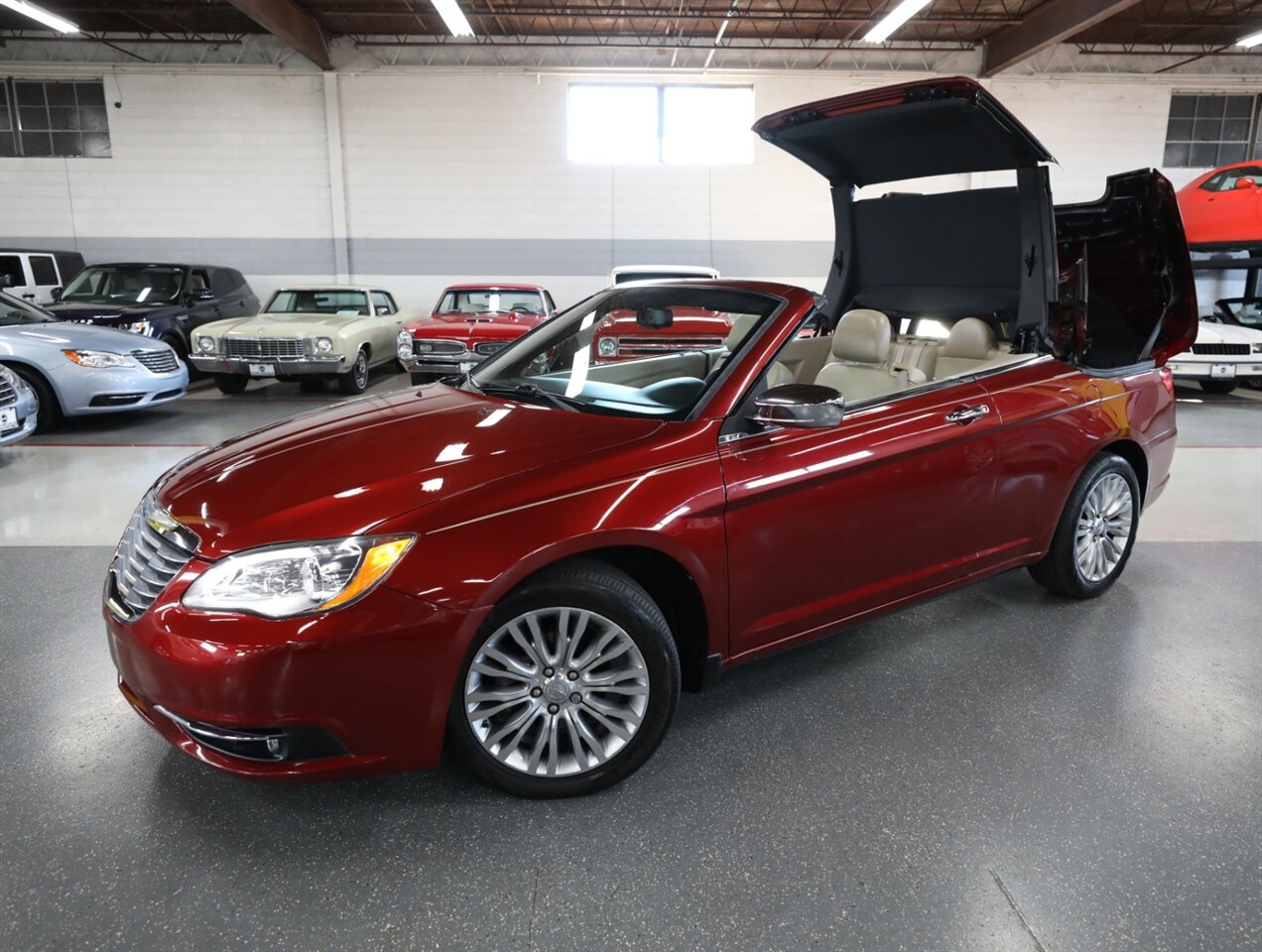 2013 Chrysler 200 Limited - Photo 38 - Addison, IL 60101