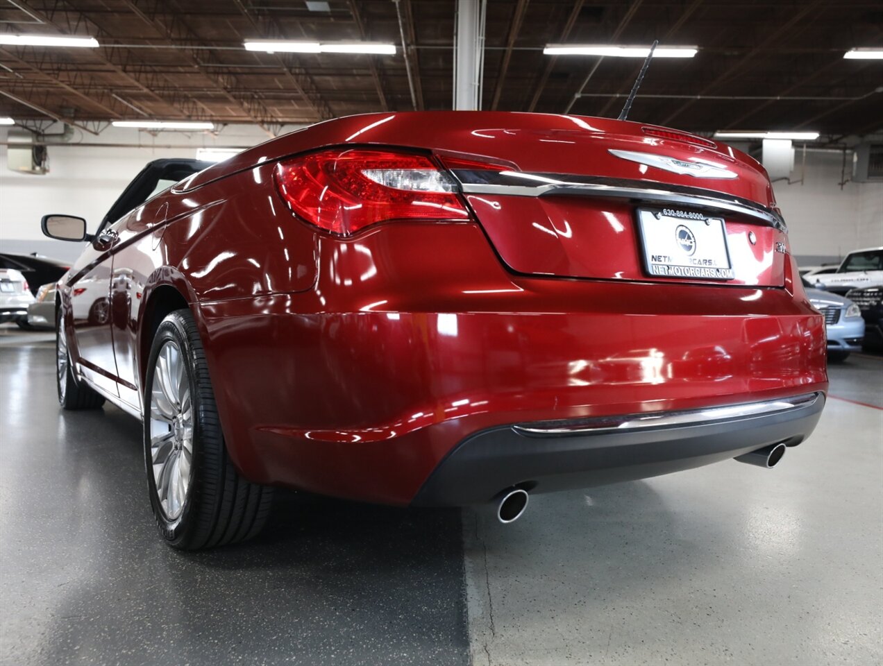 2013 Chrysler 200 Limited - Photo 12 - Addison, IL 60101