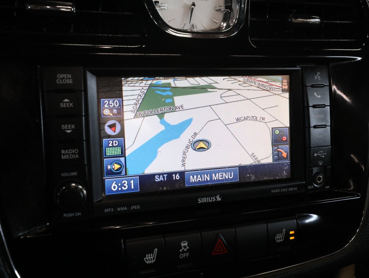 2013 Chrysler 200 Limited - Photo 29 - Addison, IL 60101