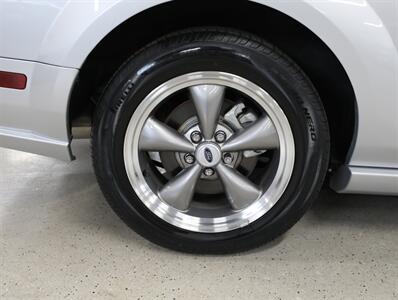 2005 Ford Mustang GT Premium   - Photo 49 - Addison, IL 60101