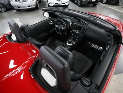 2016 Nissan 370Z Roadster Touring Sport   - Photo 19 - Addison, IL 60101