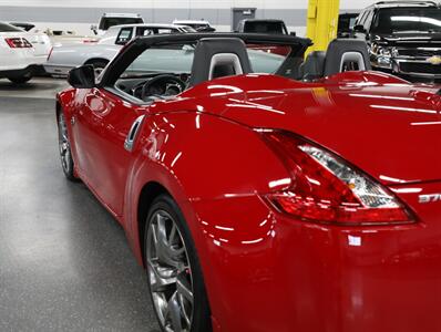 2016 Nissan 370Z Roadster Touring Sport   - Photo 17 - Addison, IL 60101