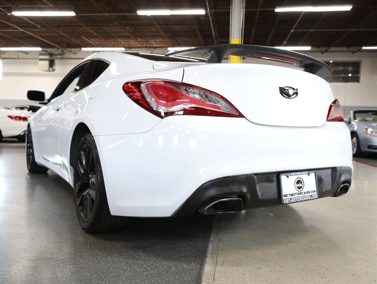 2015 Hyundai Genesis Coupe 3.8 - Photo 12 - Addison, IL 60101