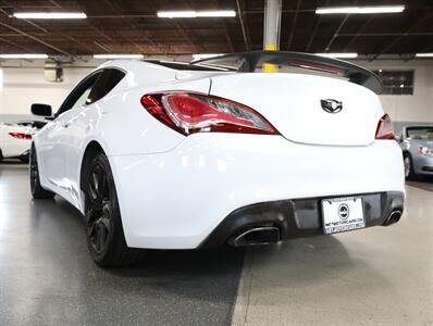 2015 Hyundai Genesis Coupe 3.8 - Photo 12 - Addison, IL 60101