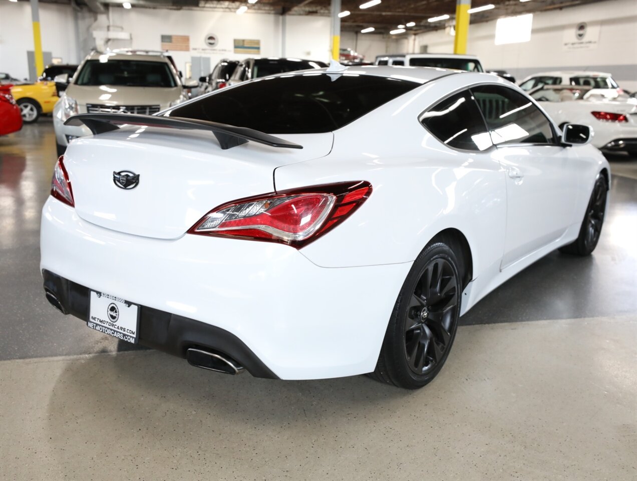 2015 Hyundai Genesis Coupe 3.8 - Photo 9 - Addison, IL 60101