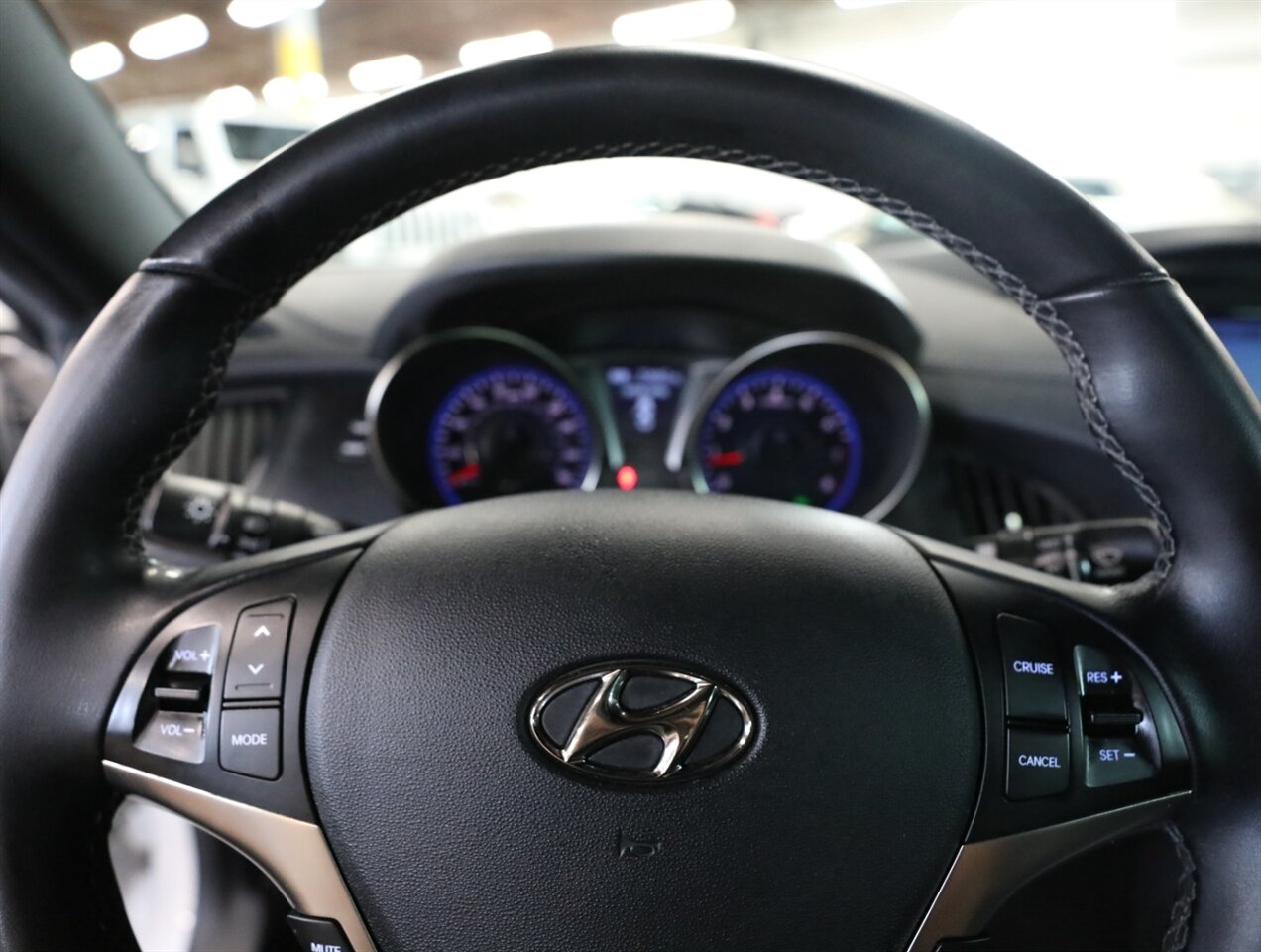 2015 Hyundai Genesis Coupe 3.8 - Photo 32 - Addison, IL 60101