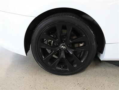 2015 Hyundai Genesis Coupe 3.8 - Photo 39 - Addison, IL 60101