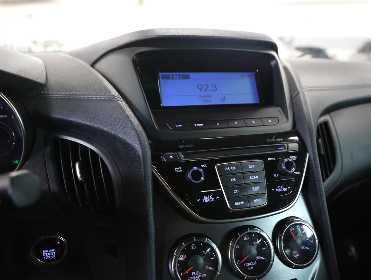2015 Hyundai Genesis Coupe 3.8 - Photo 30 - Addison, IL 60101