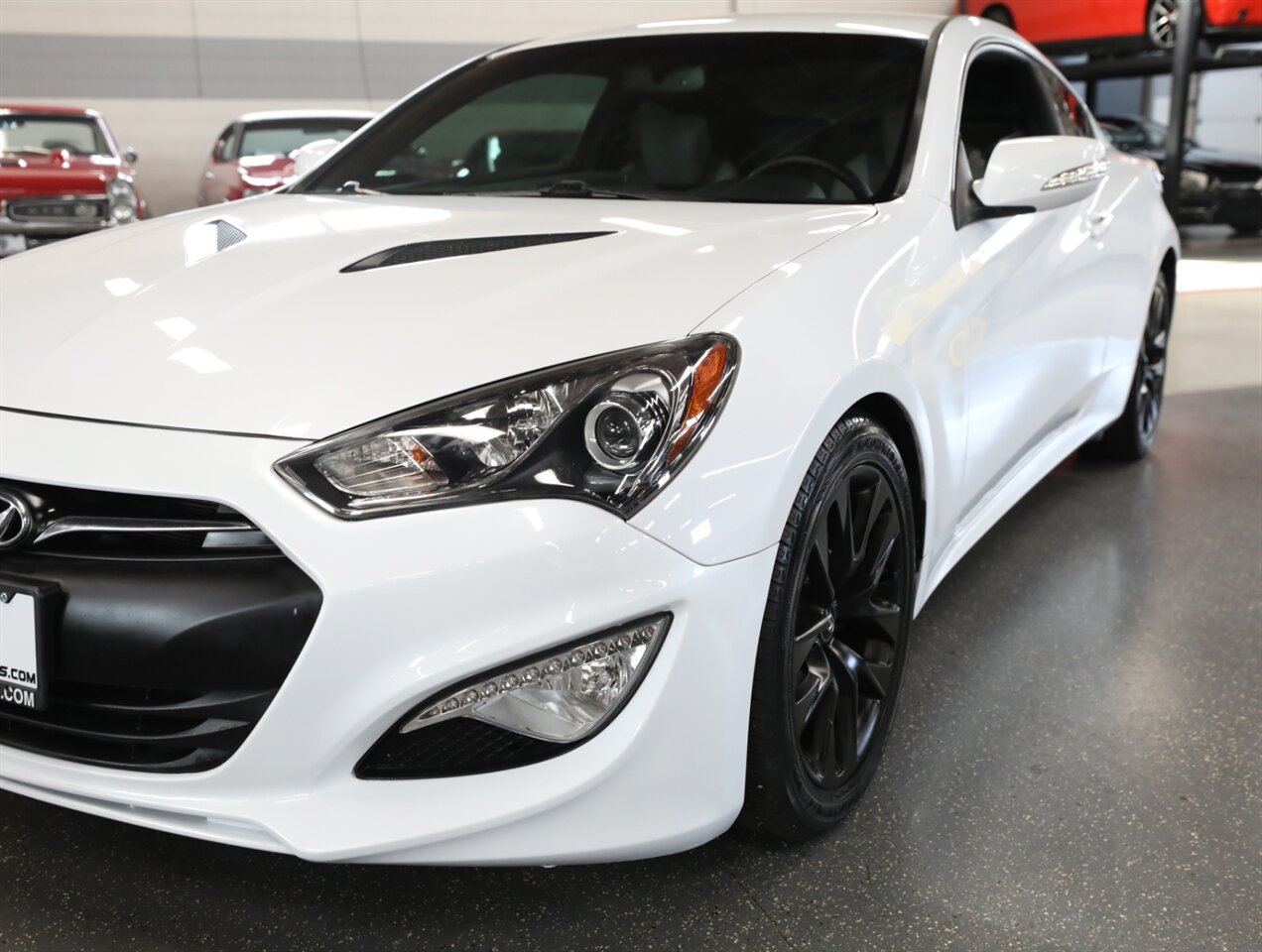 2015 Hyundai Genesis Coupe 3.8 - Photo 5 - Addison, IL 60101
