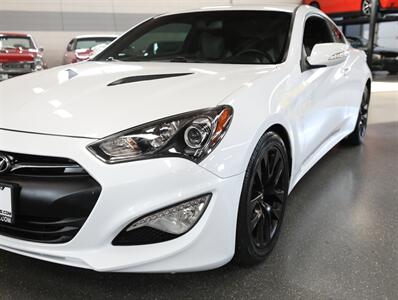 2015 Hyundai Genesis Coupe 3.8 - Photo 5 - Addison, IL 60101