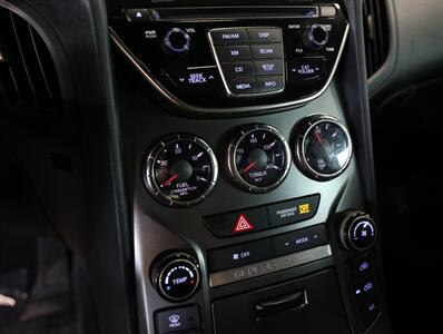 2015 Hyundai Genesis Coupe 3.8 - Photo 29 - Addison, IL 60101