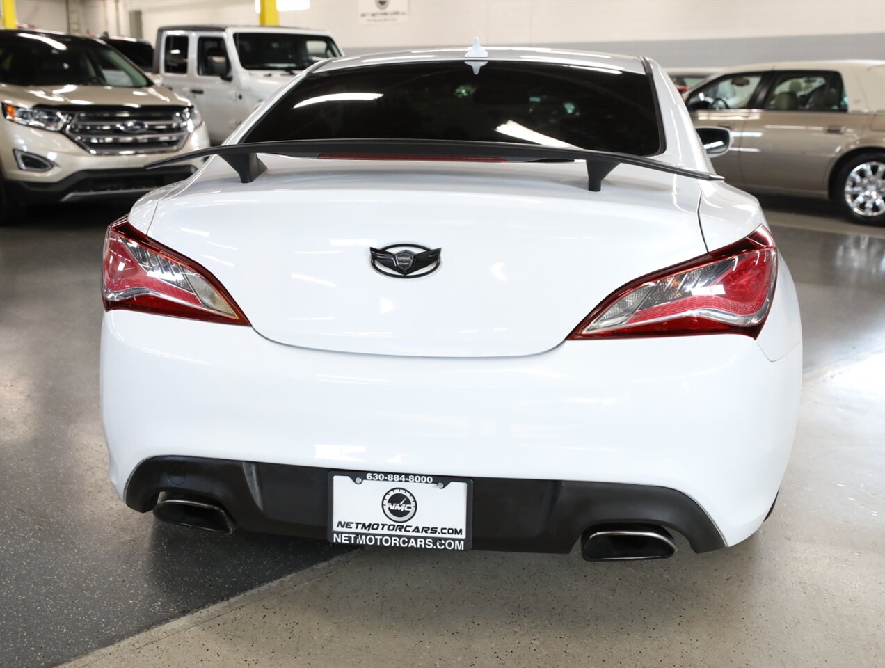 2015 Hyundai Genesis Coupe 3.8 - Photo 10 - Addison, IL 60101