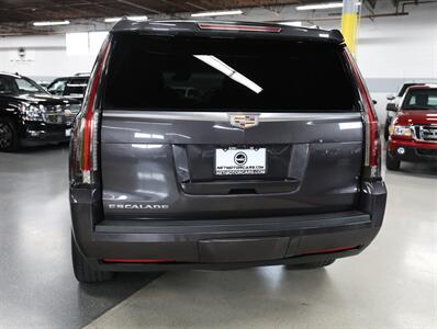 2018 Cadillac Escalade Premium Luxury   - Photo 10 - Addison, IL 60101